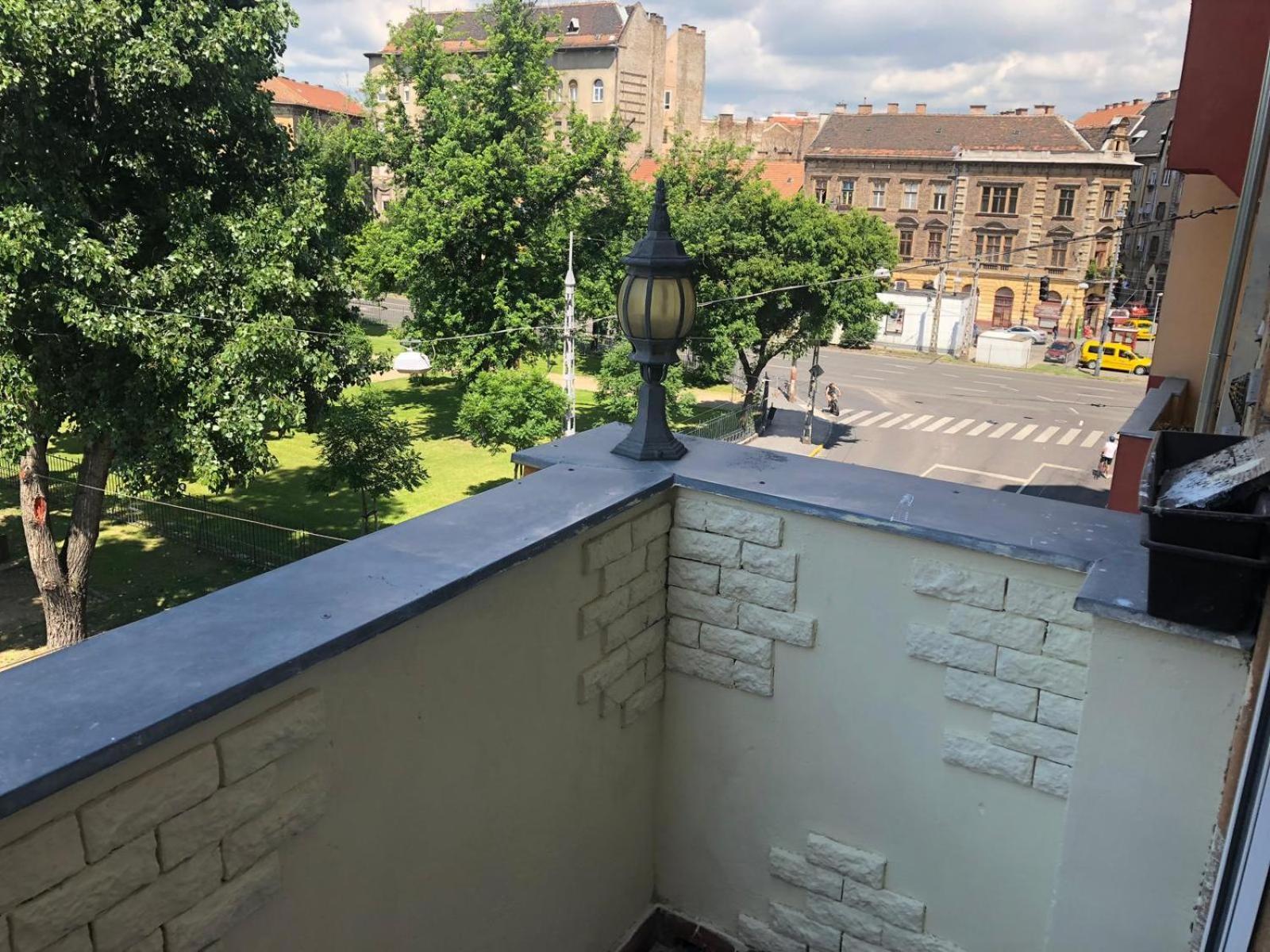 Kalvaria With Balcony, Free Parking And Ac Budapest Extérieur photo